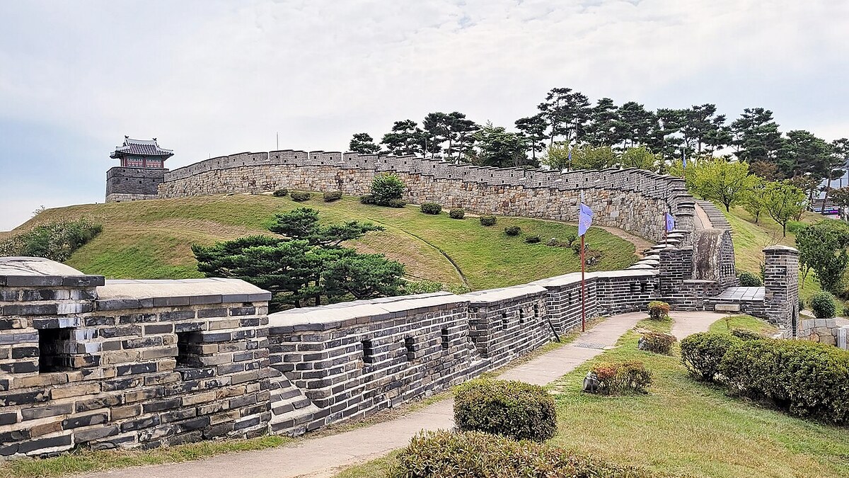 수원 화성 성벽