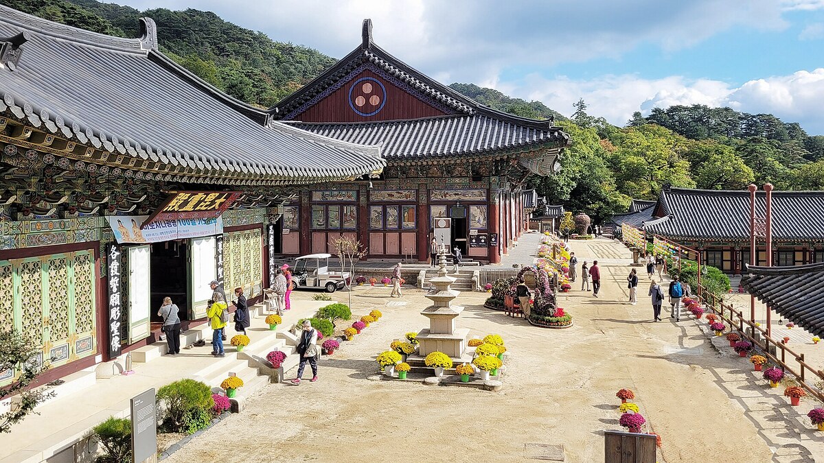 산중에 자리한 해인사 전경